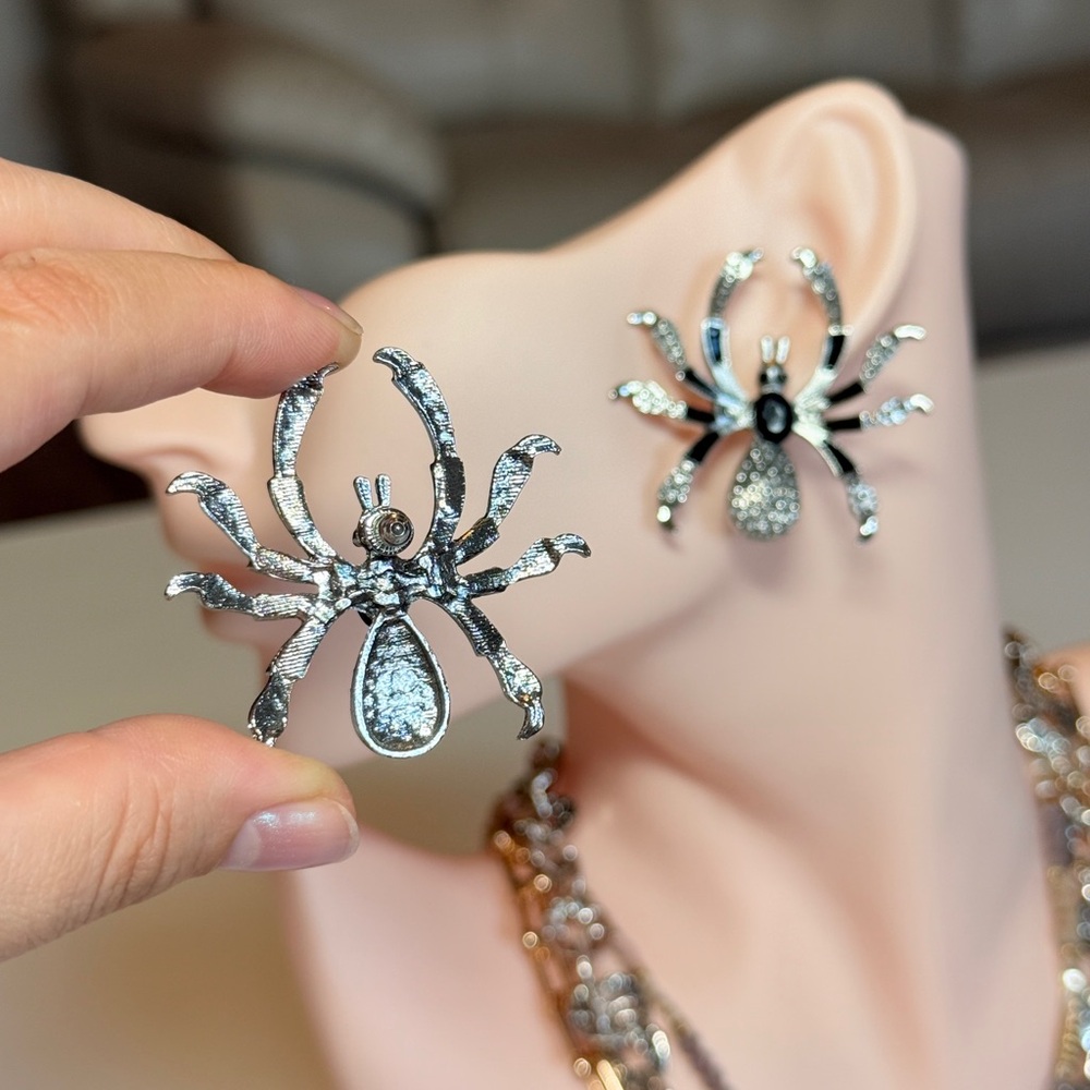 Black Crystal Spider Stud Earrings - Picture 12 of 12